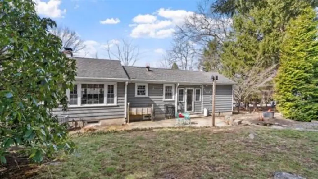 4 Karen Ann Drive Smithfield RI 02917