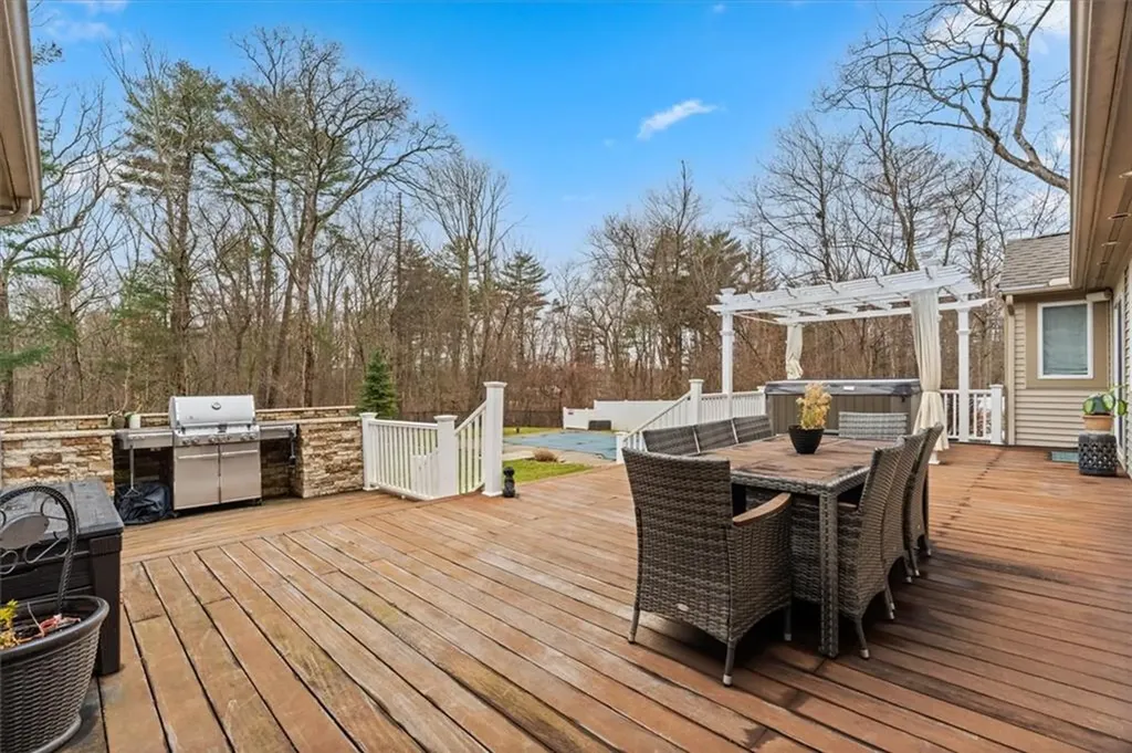 267 Chestnut Street Seekonk MA 02771