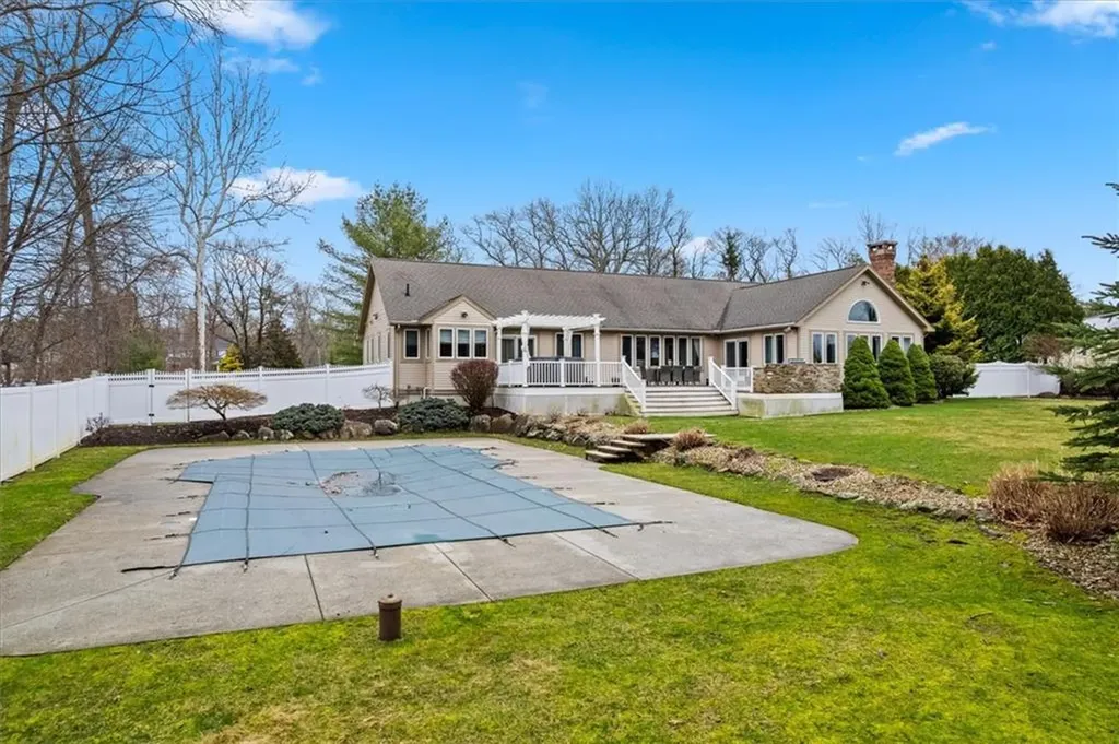 267 Chestnut Street Seekonk MA 02771