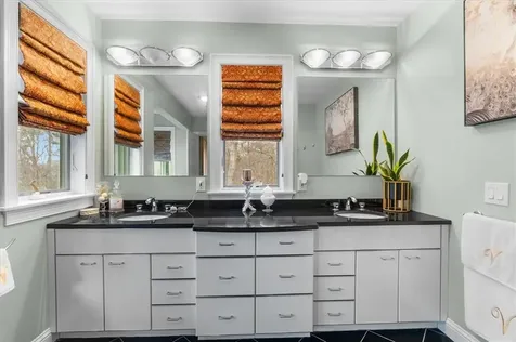 267 Chestnut Street Seekonk MA 02771