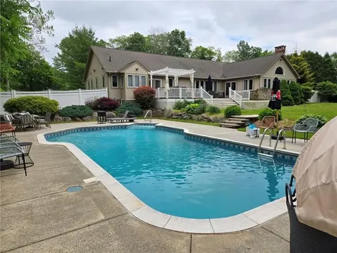 267 Chestnut Street Seekonk MA 02771