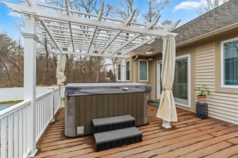 267 Chestnut Street Seekonk MA 02771