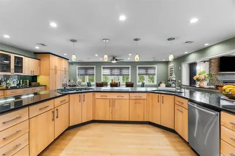 267 Chestnut Street Seekonk MA 02771