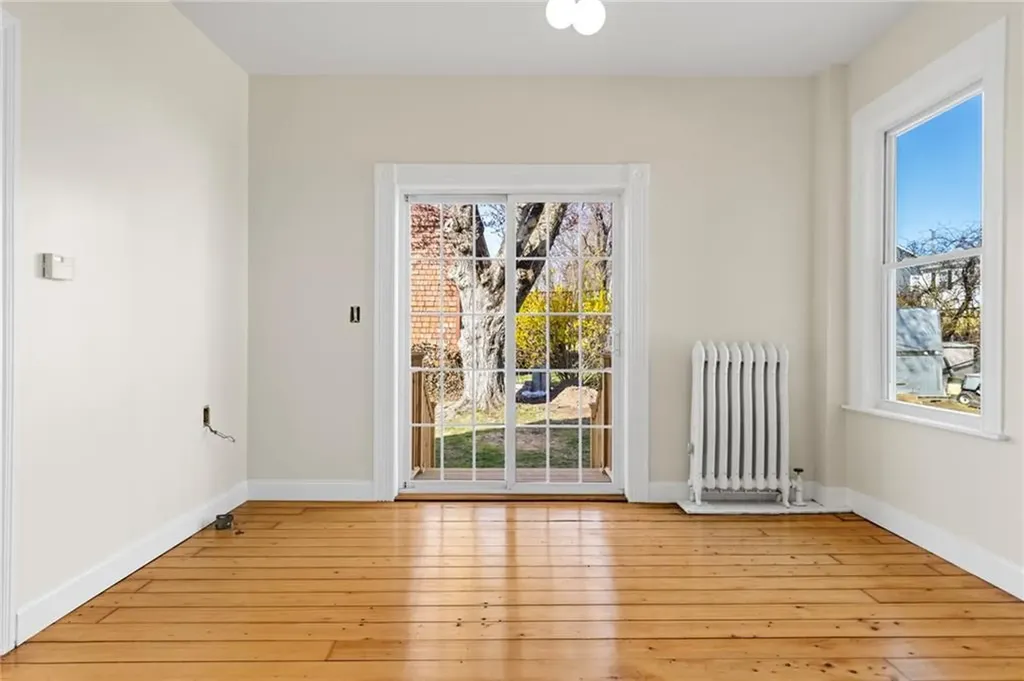 54 E Earle Street Cumberland RI 02864