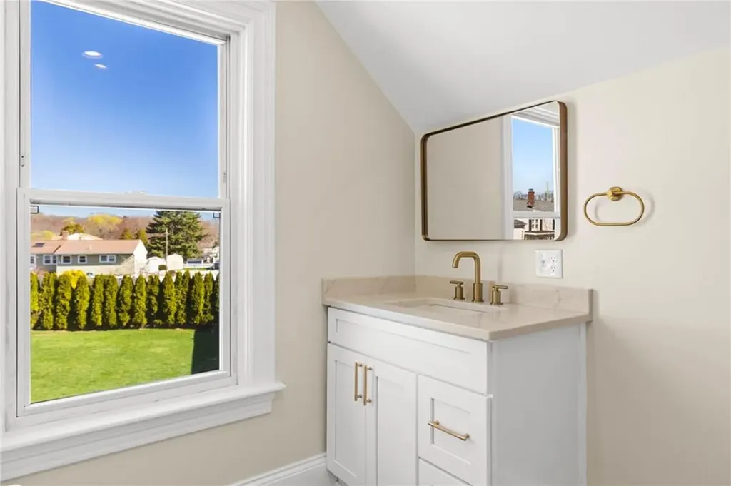 54 E Earle Street Cumberland RI 02864