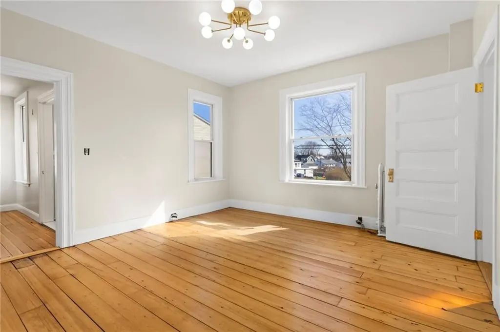 54 E Earle Street Cumberland RI 02864