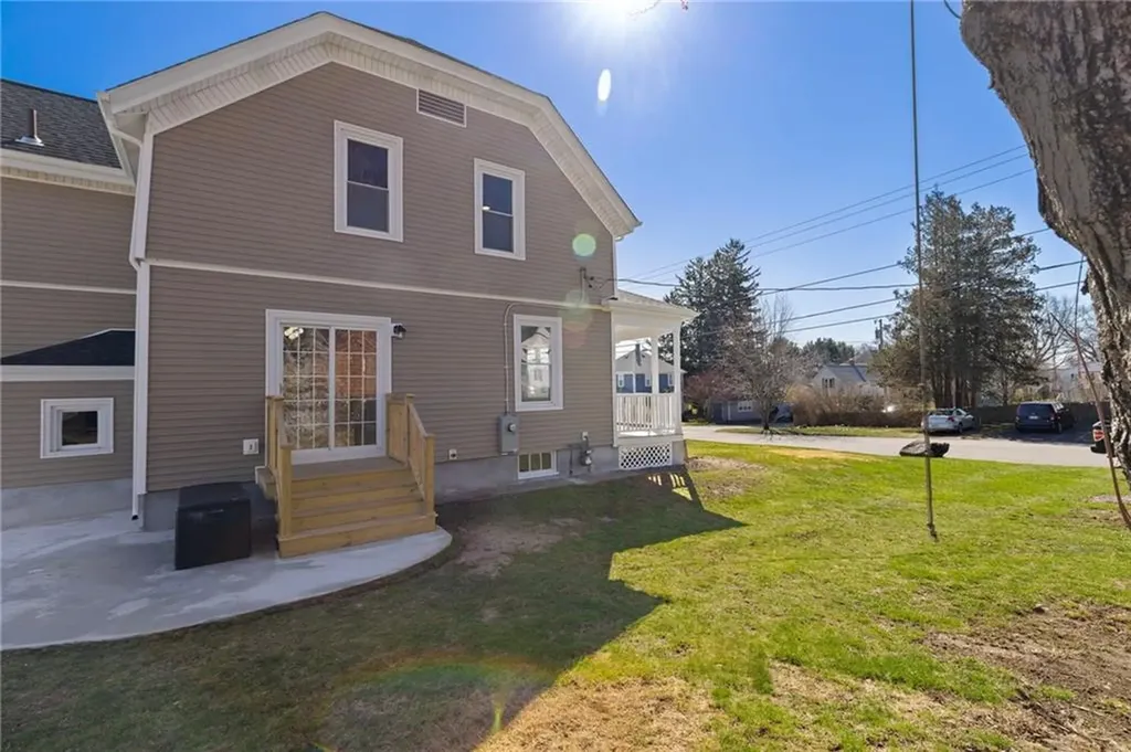 54 E Earle Street Cumberland RI 02864