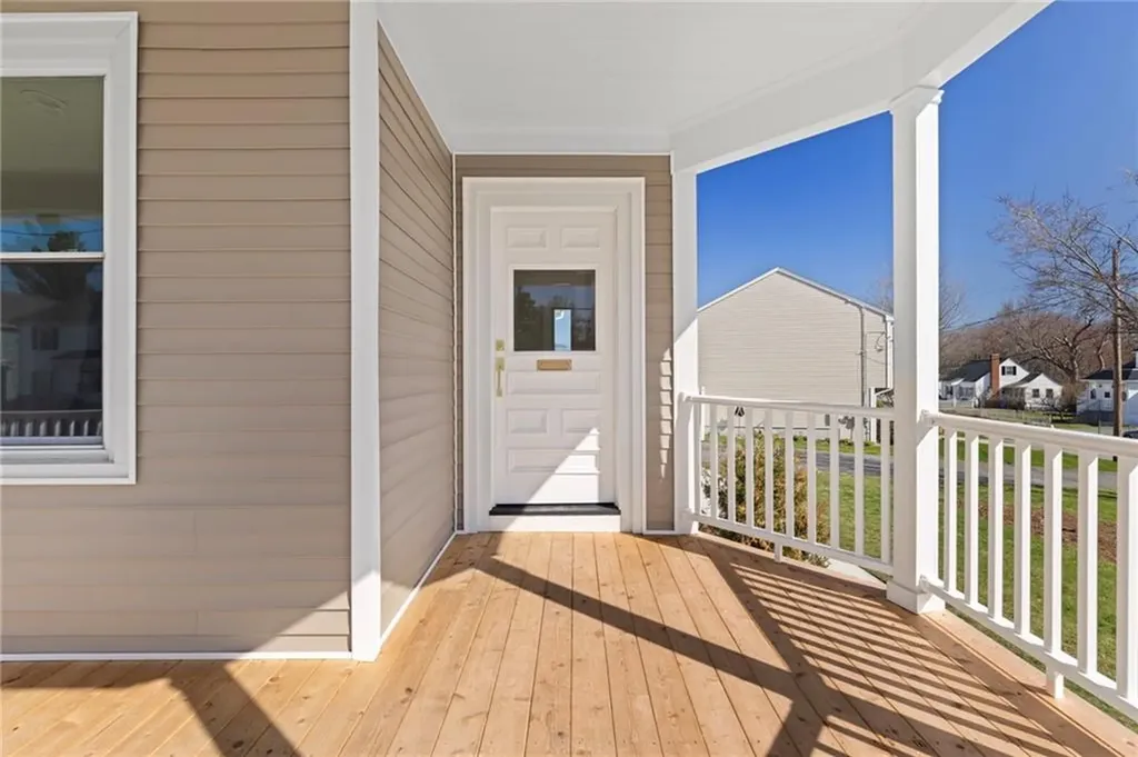 54 E Earle Street Cumberland RI 02864