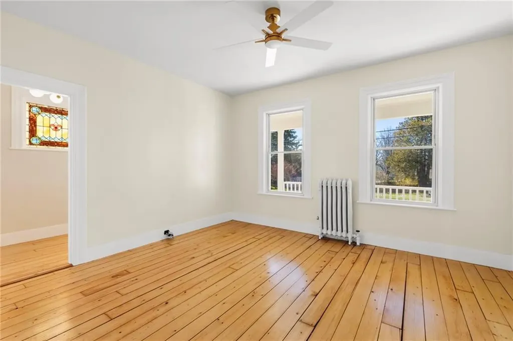 54 E Earle Street Cumberland RI 02864