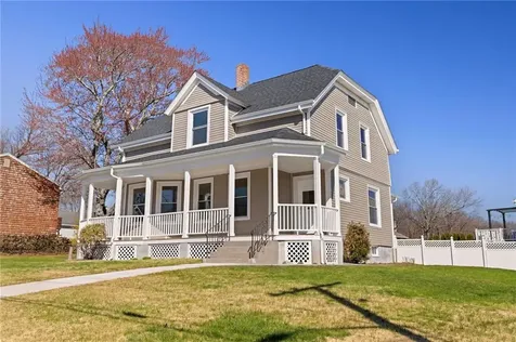 54 E Earle Street Cumberland RI 02864