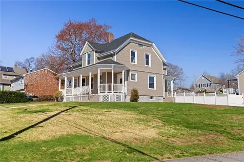 54 E Earle Street Cumberland RI 02864
