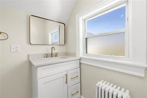 54 E Earle Street Cumberland RI 02864