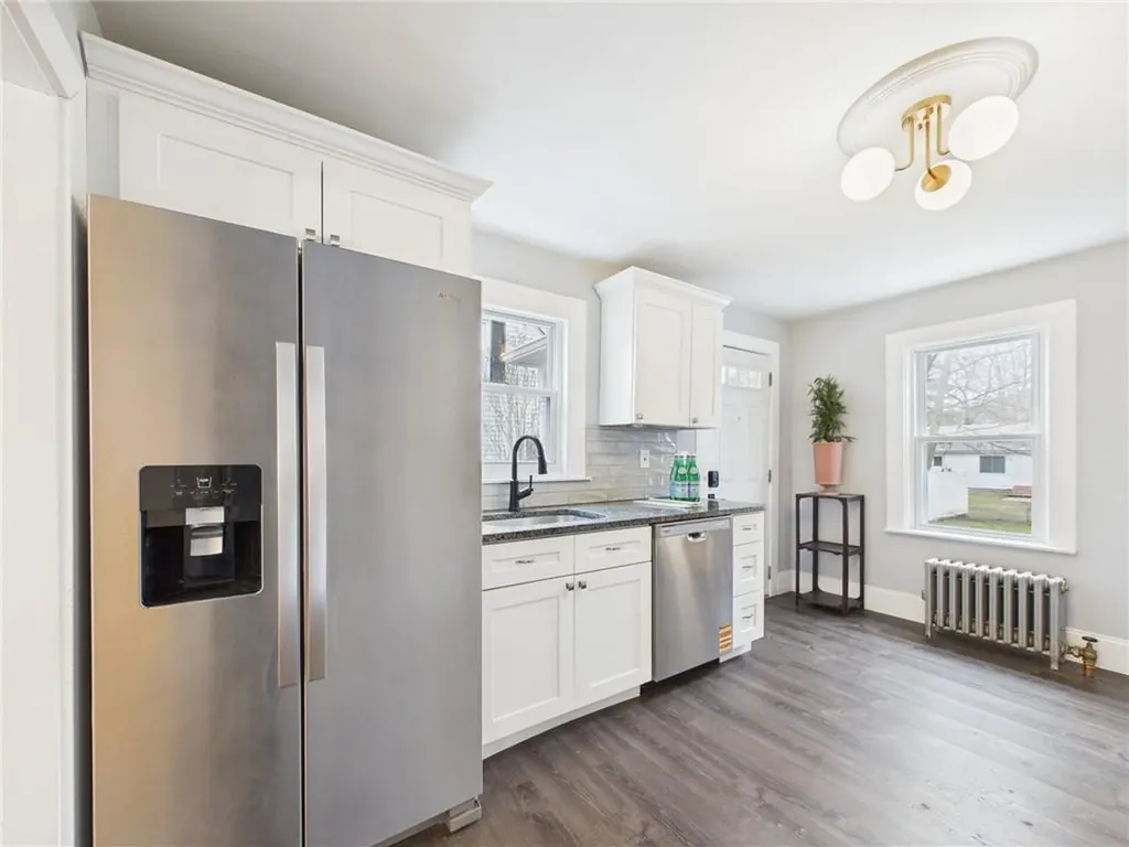 28 Myrtle Avenue Warwick RI 02886