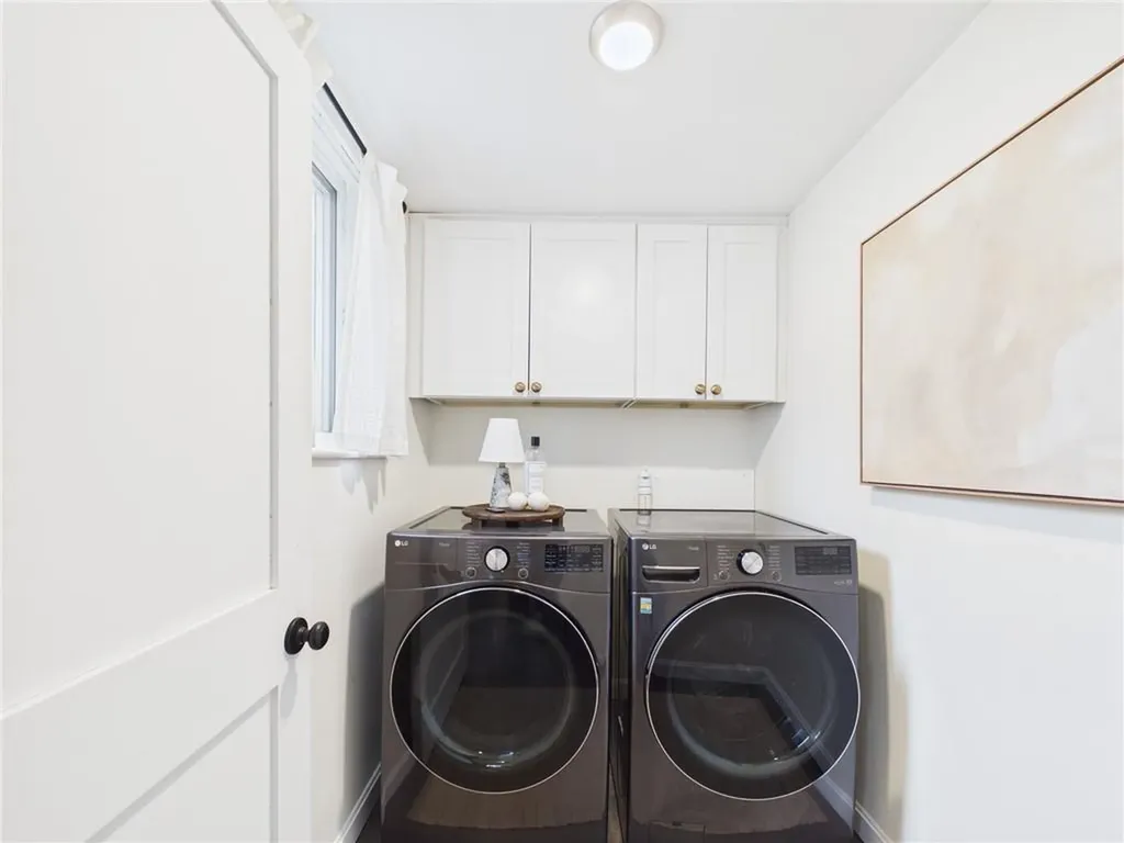 28 Myrtle Avenue Warwick RI 02886