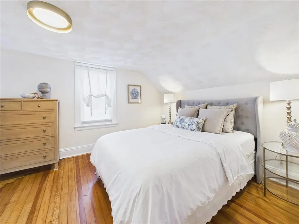 28 Myrtle Avenue Warwick RI 02886
