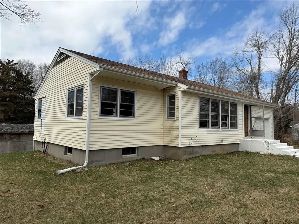 21 Nichols Lane Westerly RI 02891
