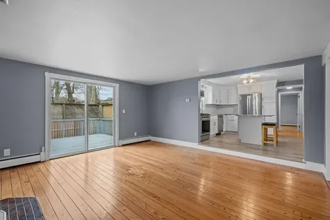 111 Verndale Street Warwick RI 02889