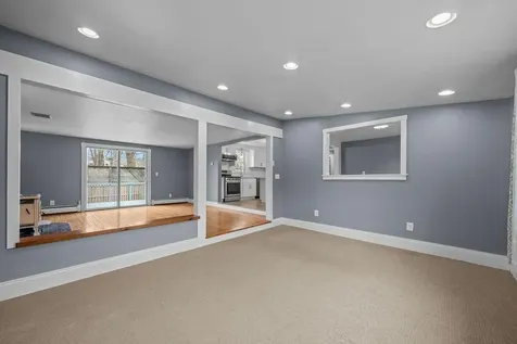 111 Verndale Street Warwick RI 02889