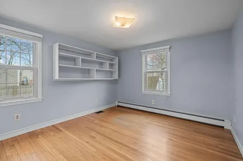 111 Verndale Street Warwick RI 02889