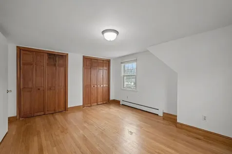 111 Verndale Street Warwick RI 02889