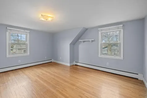 111 Verndale Street Warwick RI 02889