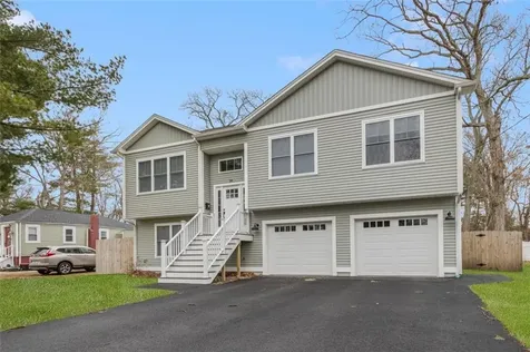 38 Overbrook Avenue Warwick RI 02889