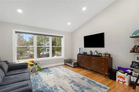 38 Overbrook Avenue Warwick RI 02889