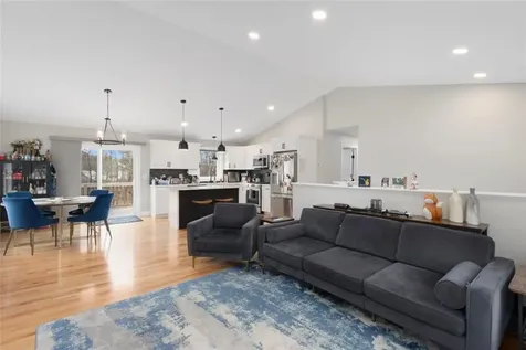 38 Overbrook Avenue Warwick RI 02889
