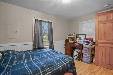 56 Laurel Street Hopkinton RI 02804
