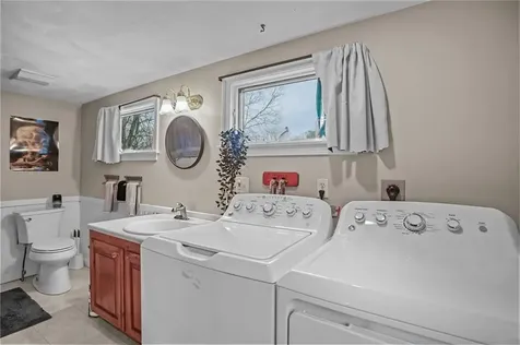 56 Laurel Street Hopkinton RI 02804