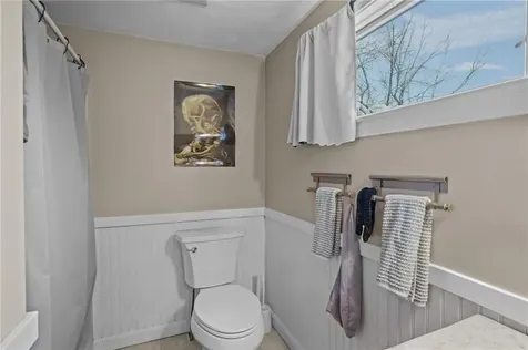 56 Laurel Street Hopkinton RI 02804