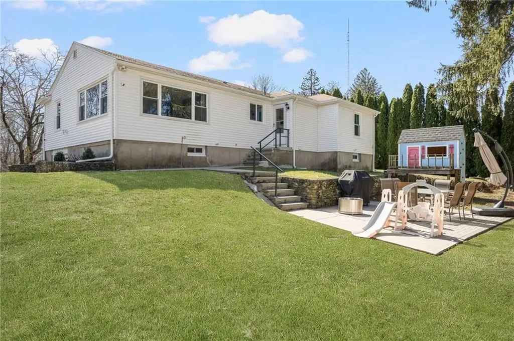9 Heath Street Johnston RI 02919