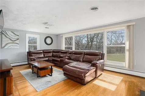 9 Heath Street Johnston RI 02919
