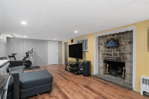 9 Heath Street Johnston RI 02919
