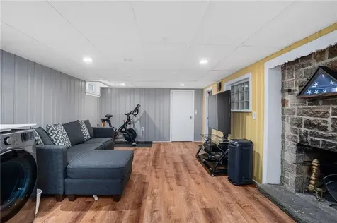 9 Heath Street Johnston RI 02919