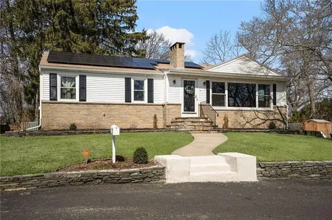 9 Heath Street Johnston RI 02919