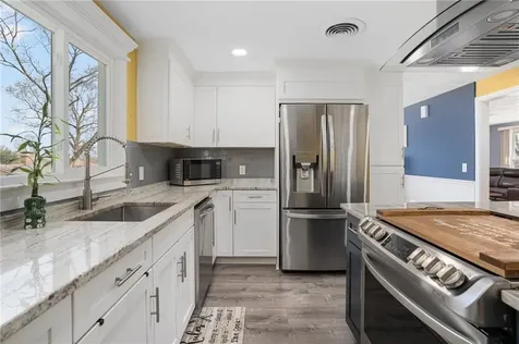 9 Heath Street Johnston RI 02919