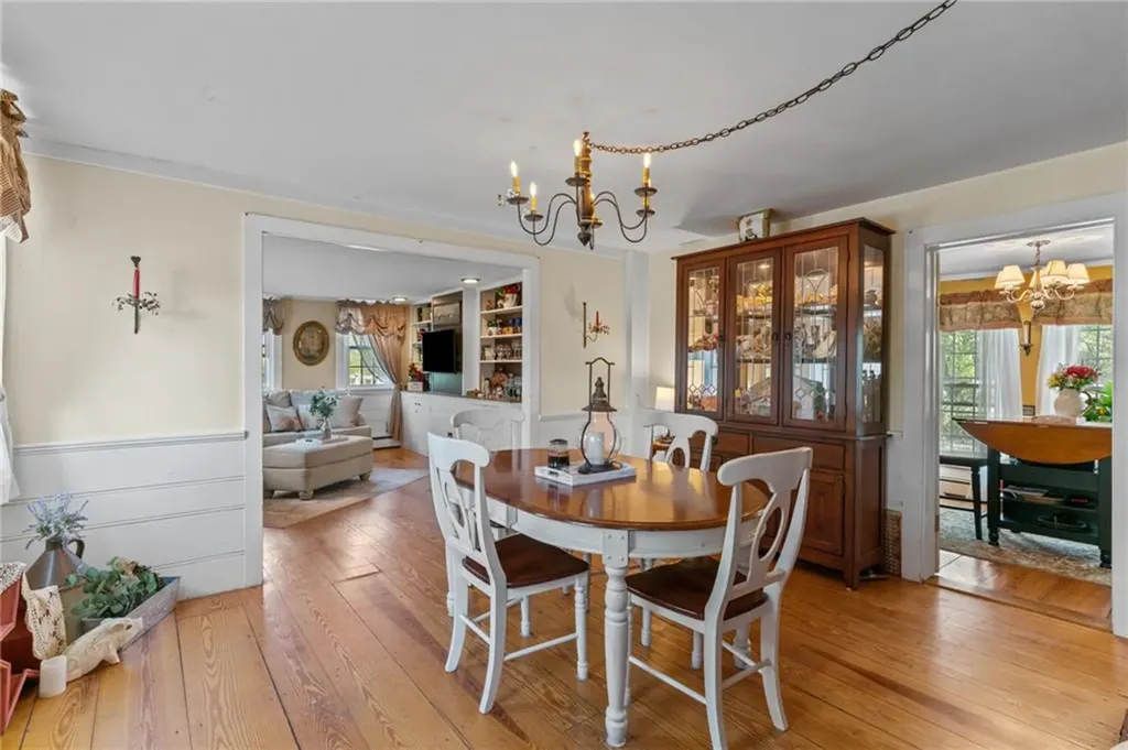 220 Plainfield Pike Scituate RI 02857