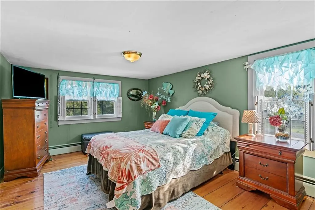 220 Plainfield Pike Scituate RI 02857