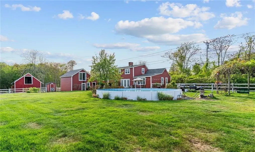 220 Plainfield Pike Scituate RI 02857