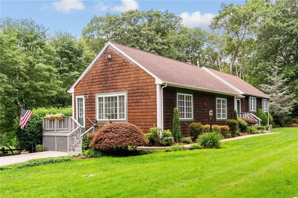 375 Franklin Road Coventry RI 02816
