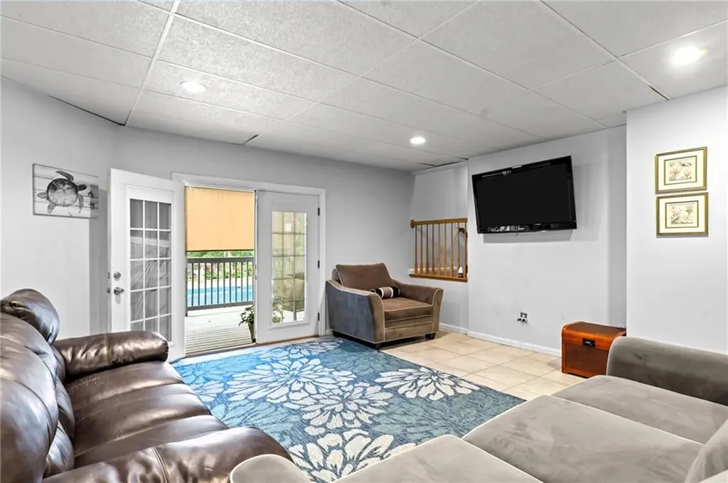 375 Franklin Road Coventry RI 02816