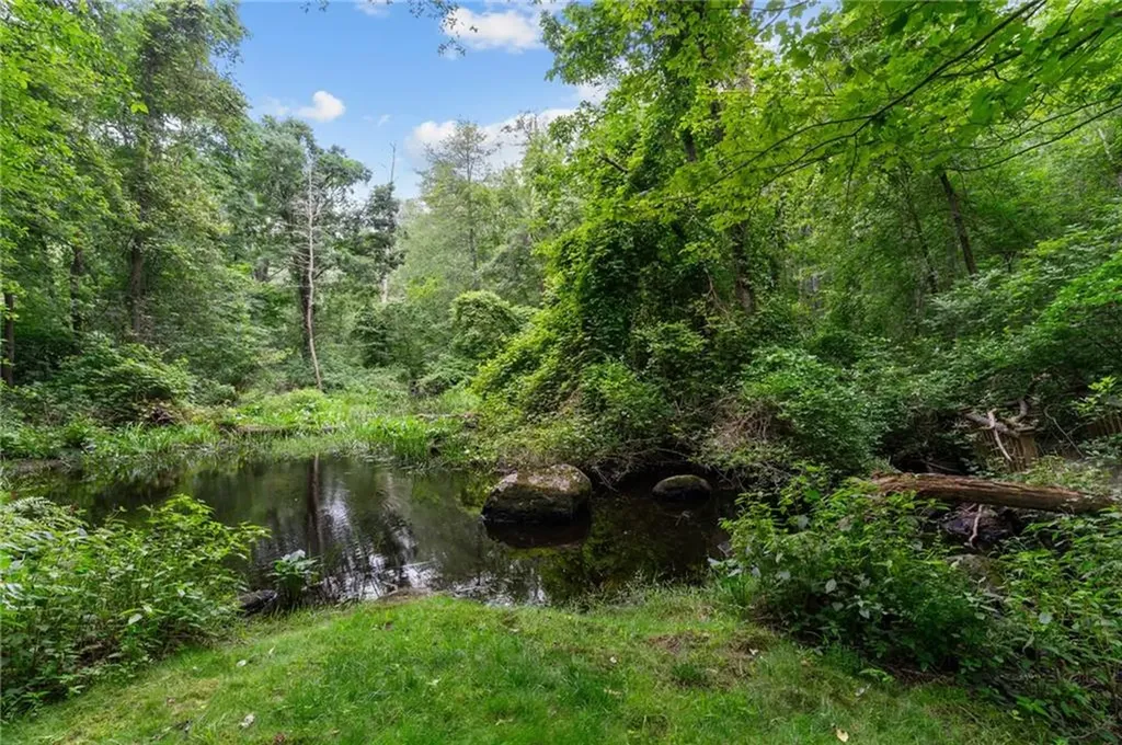 375 Franklin Road Coventry RI 02816