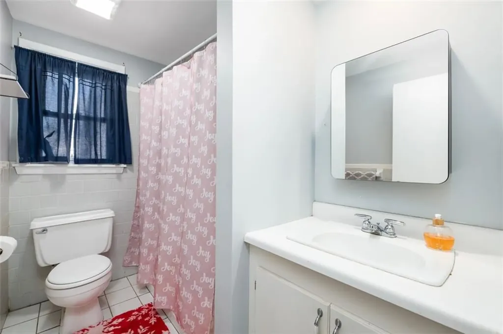 107 Keystone Drive Warwick RI 02886