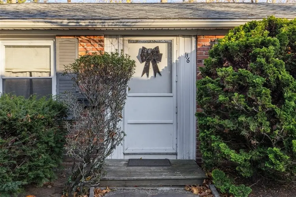107 Keystone Drive Warwick RI 02886
