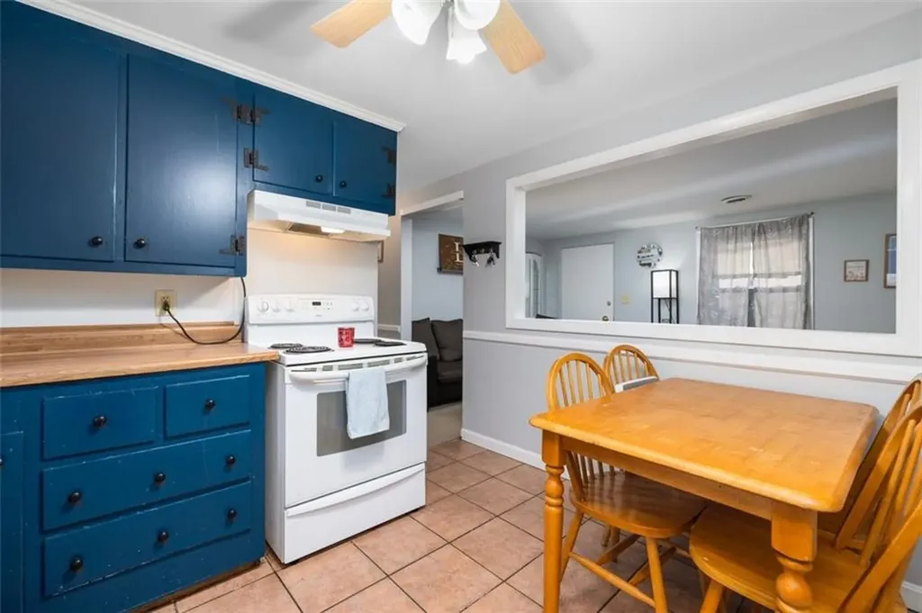 107 Keystone Drive Warwick RI 02886