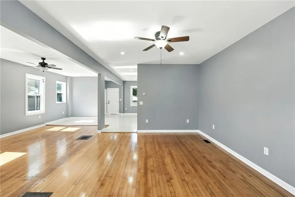 32 Carver Street Pawtucket RI 02860