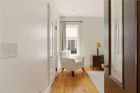 17 Lincoln Street Newport RI 02840