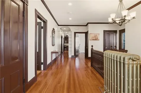 17 Lincoln Street Newport RI 02840