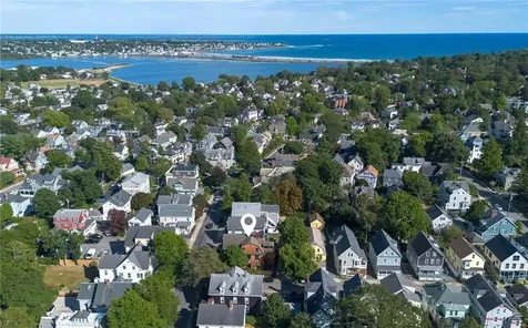 17 Lincoln Street Newport RI 02840